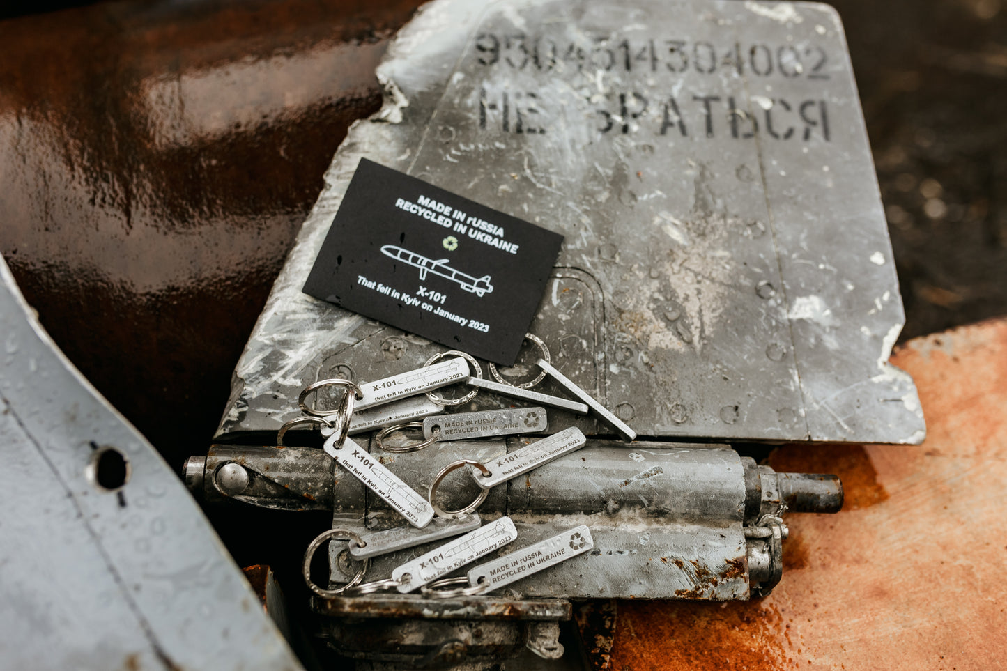 100 keychains from debris. 60 pieces from the Su-34 aircraft, 30 pieces from the T-72B3 tank, and 10 pieces from the X-101 missile.